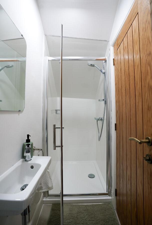 Sage Cottage: Homely, Cosy With Log Burner Holiday home