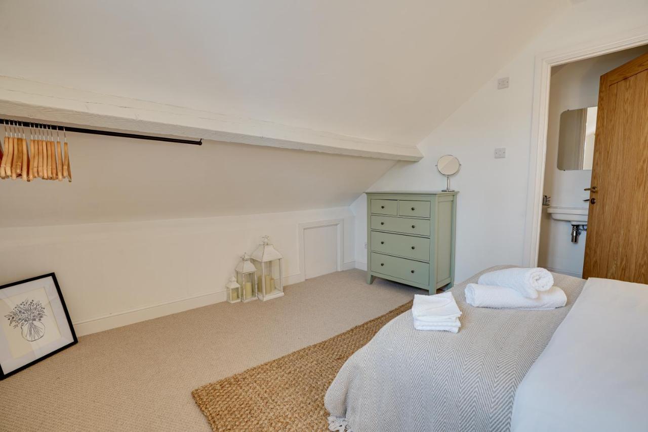 Holiday home Sage Cottage: Homely, Cosy With Log Burner